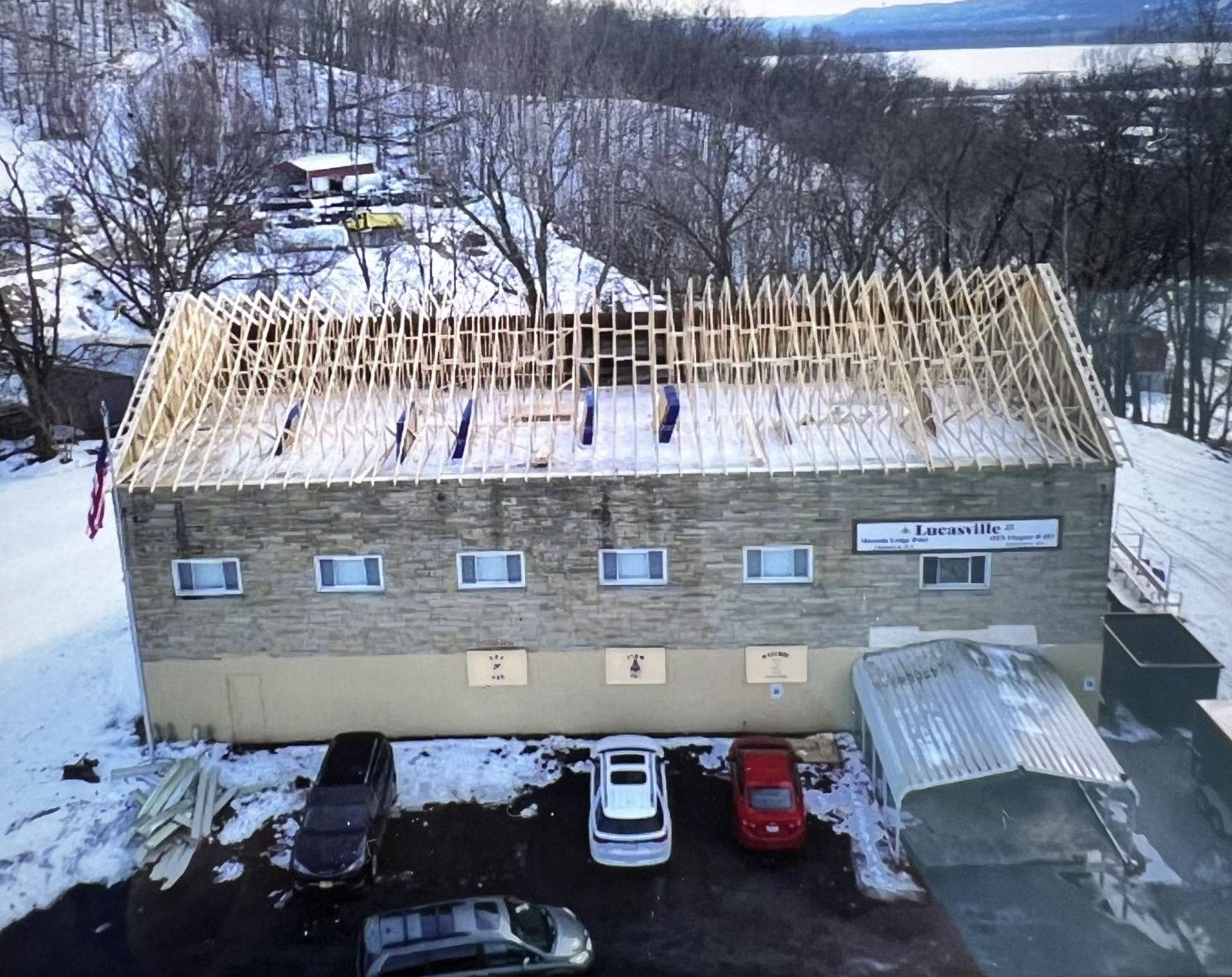 New roof trusses set and braced by Resolute Construction and Remodel